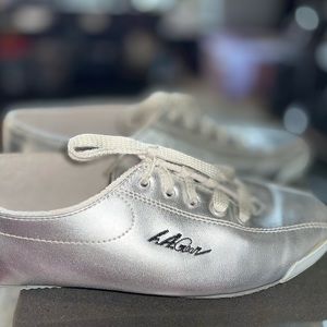 80s La Gear Silver Sneakers Pumps Retro Size 8 Vintage